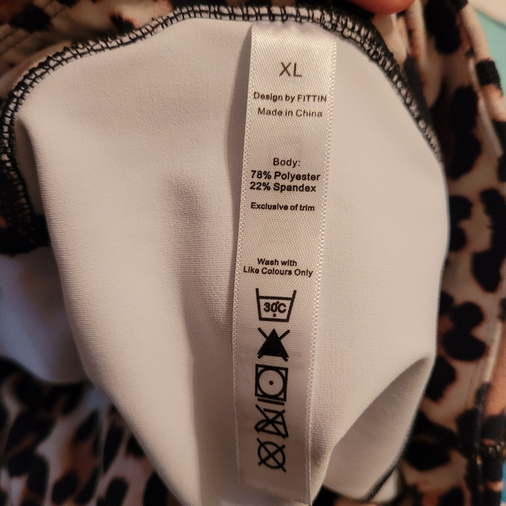 Cheetah Print Leggings size X-Large - Picture 3 of 5